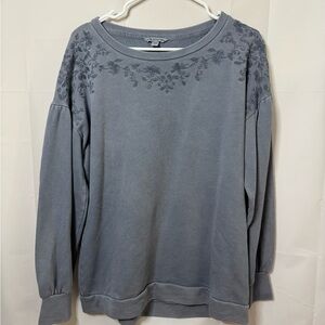 American Eagle Blueish - Gray Embroidered Sweater